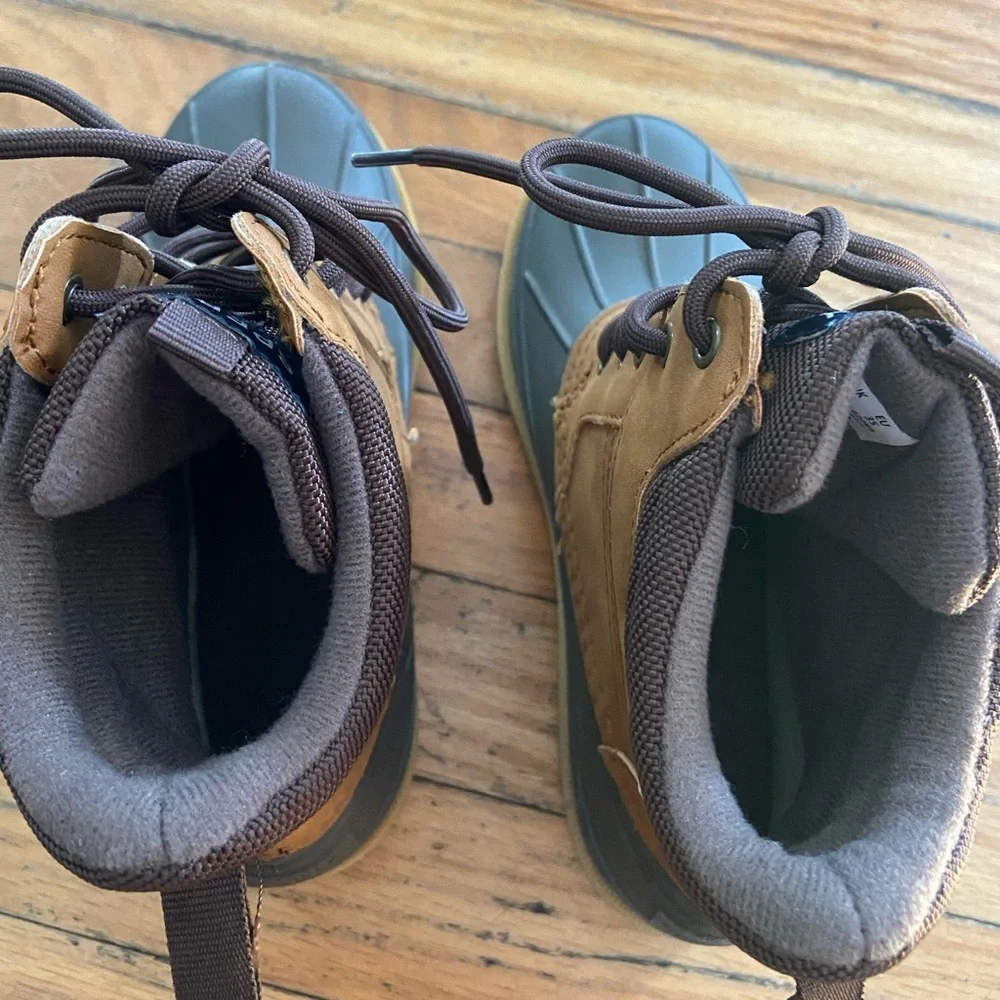 Sperry top sider storm hopper duck rain/snow Boots